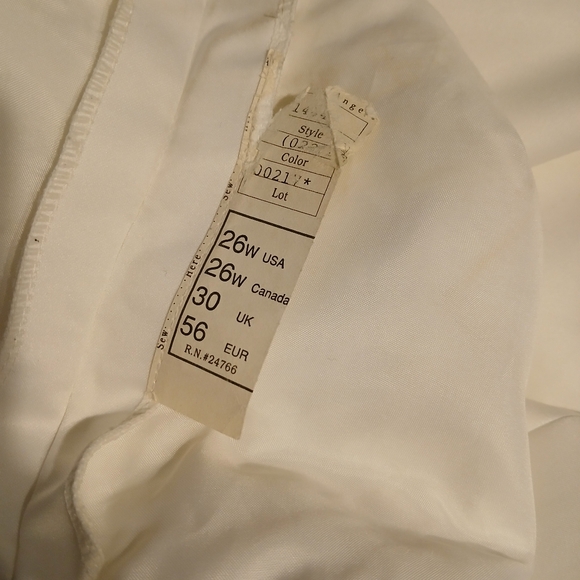 Wedding dress - Picture 5 of 5